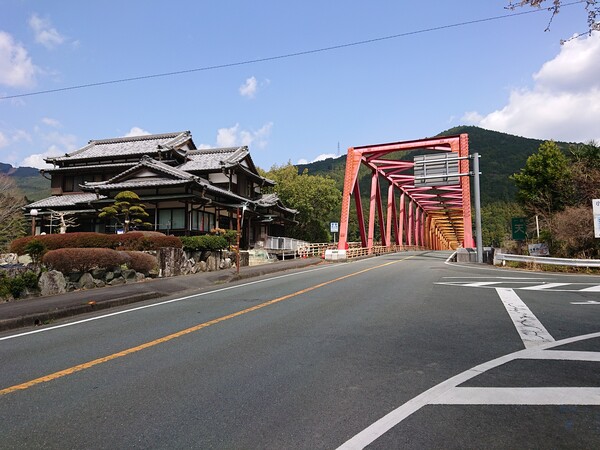 横川の赤い橋.jpg