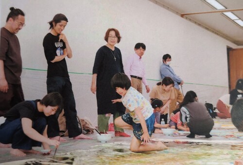 子供たちのワークショップ.jpg