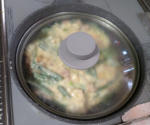 蓋をして焼く.jpeg